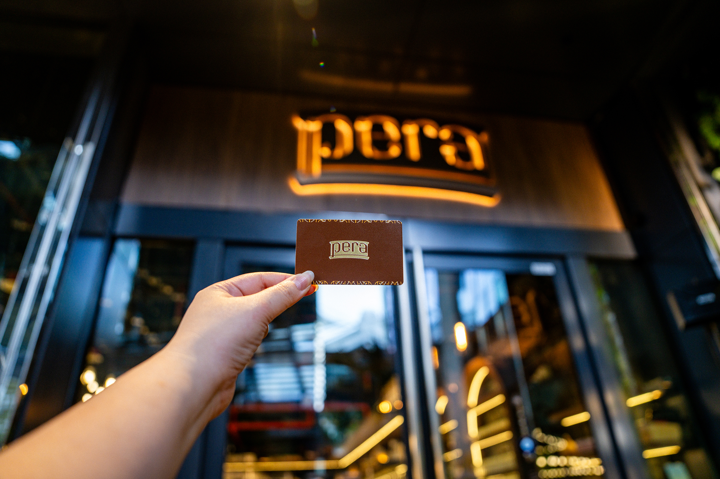 NFC digital menu card showcase at Pera
